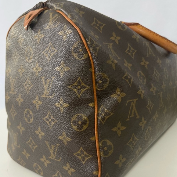 Authentic Louis Vuitton ( Vintage) Speedy 40 monogram - Picture 4 of 16
